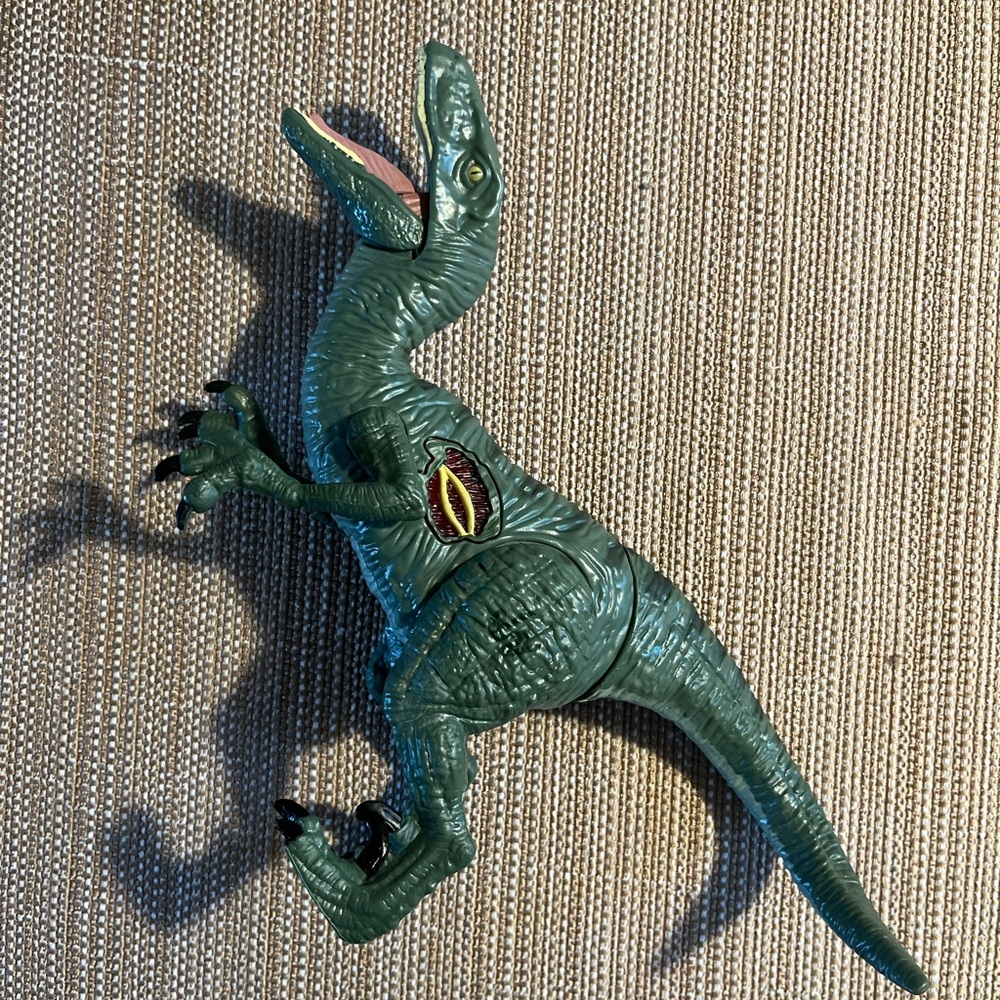 Lot of 6 Jurassic World Dinosaurs! 2 Light up/make sounds! - Picture 9 of 10